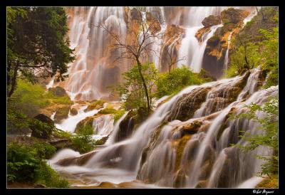 Dreamland - Waterfalls in Jiuzhaigou Valley