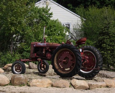 Tractor 2.