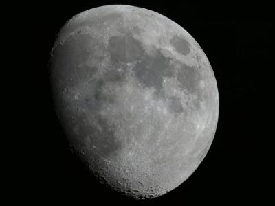 moon2p.jpg