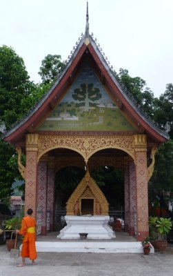 Shrine, Wat Sensoukarahm