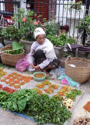 Vegetable seller, fresh produce market
