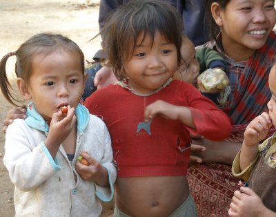 Village children, Ban Nyoi Hai