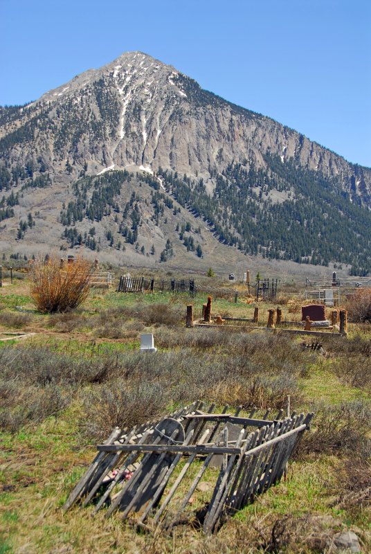 Crested Butte-So scenic they fence in the dead