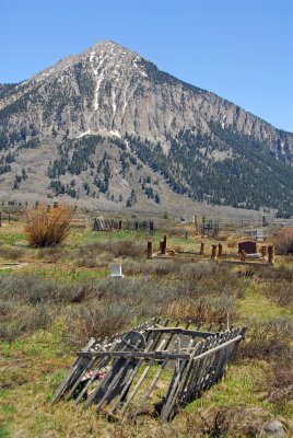 Crested Butte-So scenic they fence in the dead