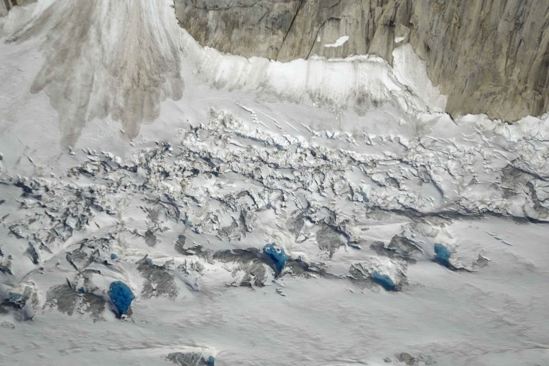 Ruth Glacier, from plane-070309-Denali National Park, AK-#0432.jpg