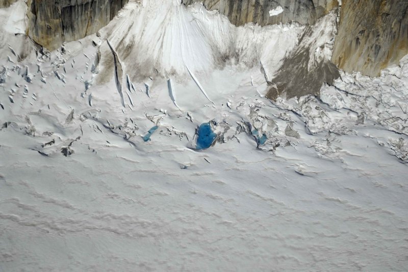 Ruth Glacier, from plane-070309-Denali National Park, AK-#0433.jpg