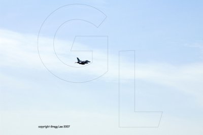 f-16 fly-by 1 sec/frame