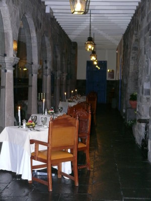 The walkway around the courtyard is part of the dining area