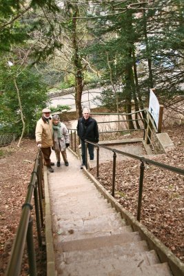 We begin our ascent to the rim of the gorge