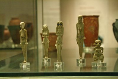 Small Egyptian figurines
