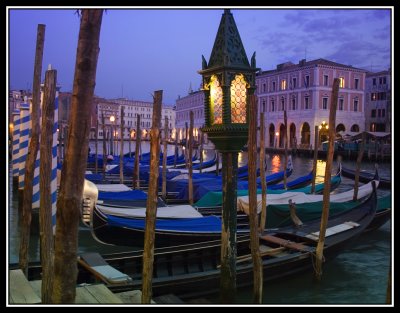  Parking de gondolas  -  Gondola parking