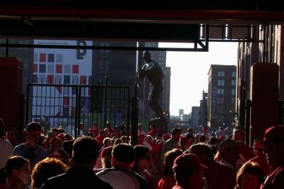 Stan the Man and the Crowd Below