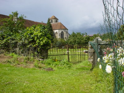 au fond du jardin