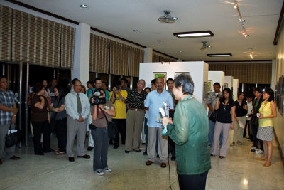 INSPIRATIONAL MESSAGE. Sec. Guidote-Alvarez, guest of honor, delivers an inspirational talk to the crowd at the exhibit opening. Other personalities who graced the affair are Ms. Angelie Agbulos (representing Ms. Gina Lopez of Bantay Kalikasan), National Artist Virgilio Almario, Mr. Mike Lu (president of the Wild Bird Club of the Philippines), birder and bird book author Tim Fisher, journalists Randy David and Raffy Paredes, and many others.