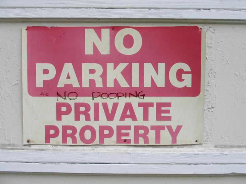 No Parking No Pooping