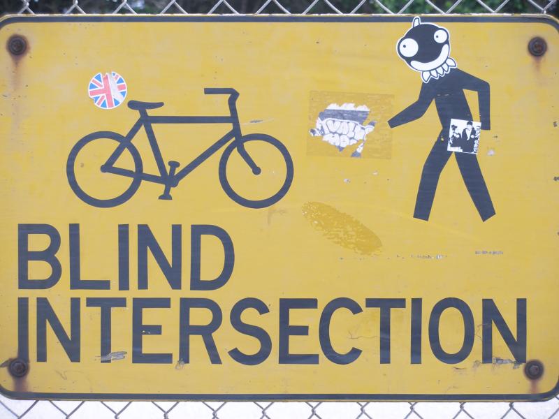 Intersection for the Blind
