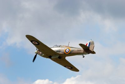 Flyday80908114.jpg
