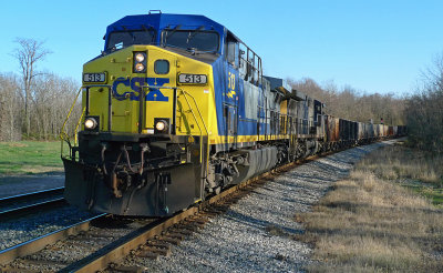 A CSX FREIGHT TRAIN APPROACHES THE POINT OF ROCKS, MARYLAND STATION