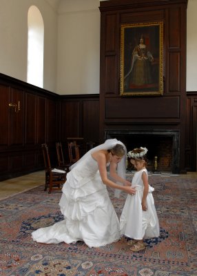 BRIDE AND FLOWER GIRL