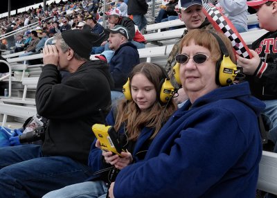 THEIR FIRST NASCAR RACE! - MY WIFE AND GRANDDAUGHTER GETTING RACE VIDEO AND COMMENTARY FROM THE SPRINT SYSTEM