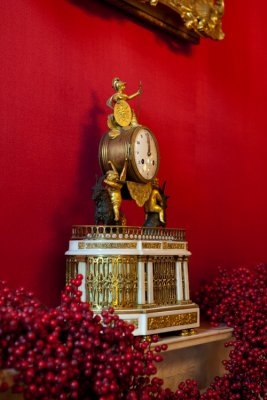 Red Room Clock