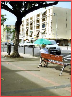 A quiet afternoon on Boulevard Lgitimus