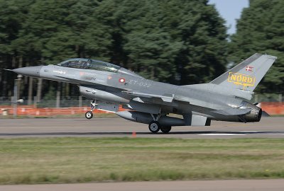 LeuAirshow005.jpg