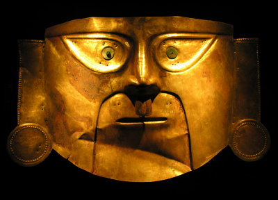 Larcomar - gold funerary mask