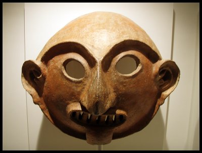 Ceremonial funerary mask (Vicus 1250BC - 1AD)