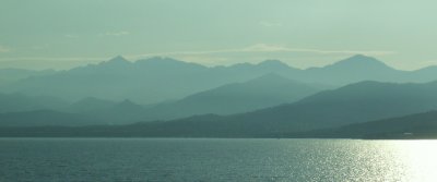 Vue à partir de la jetée du port d'Ajaccio.