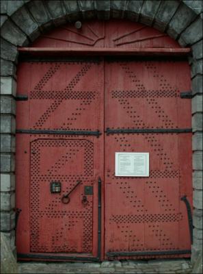 La porte rouge.