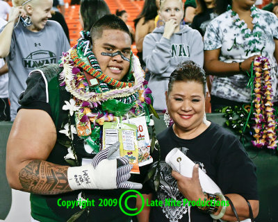 091205_Senior_Walk-023__S1U5729is.jpg