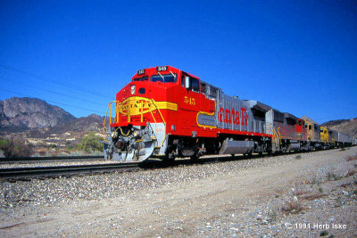 Santa Fe Super Fleet through Cajon Station