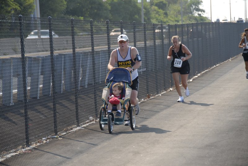 2006 Police Officer Chris Hoban 5 MIle Run