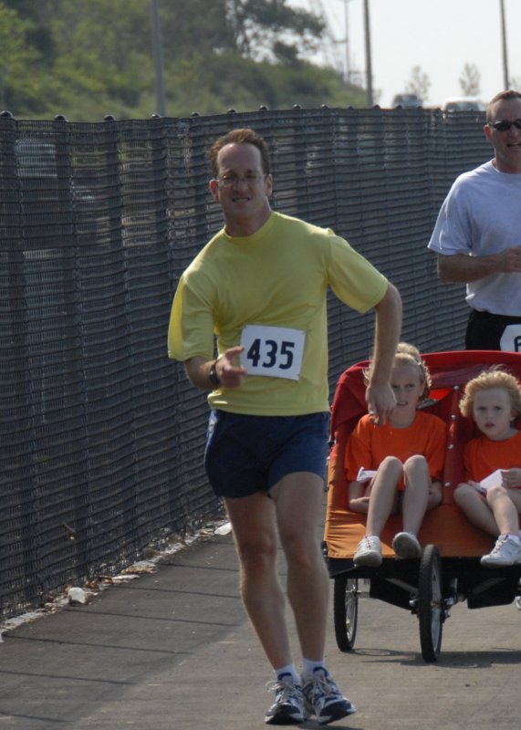2006 Police Officer Chris Hoban 5 MIle Run