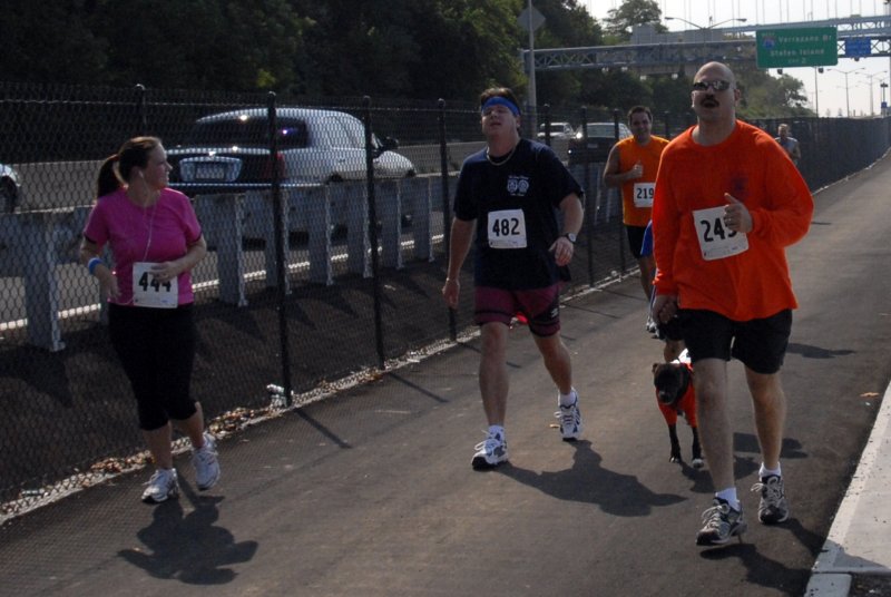 2006 Police Officer Chris Hoban 5 MIle Run