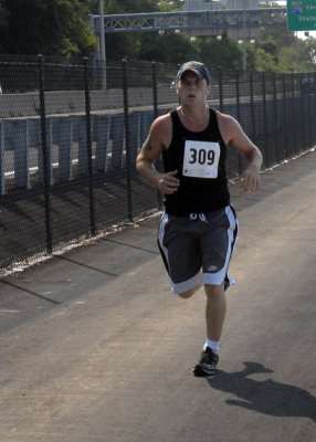 2006 Police Officer Chris Hoban 5 MIle Run