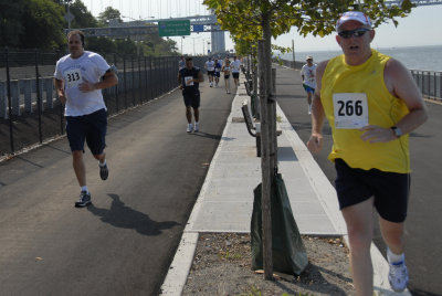 2006 Police Officer Chris Hoban 5 MIle Run