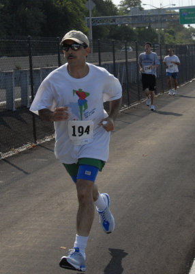 2006 Police Officer Chris Hoban 5 MIle Run