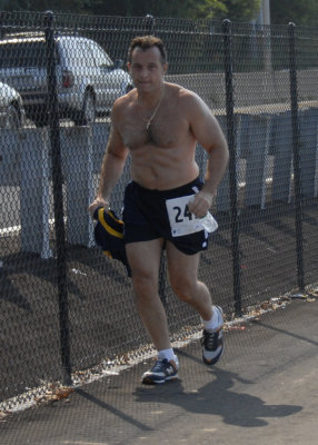 2006 Police Officer Chris Hoban 5 MIle Run