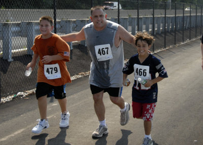 2006 Police Officer Chris Hoban 5 MIle Run