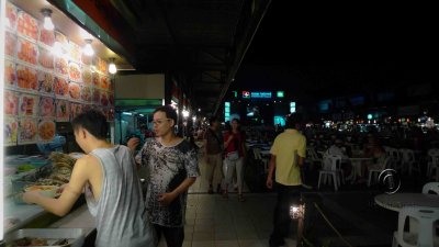 Suan Lum Night Bazaar, Bangkok