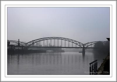 Deutschherrnbrcke (train bridge)