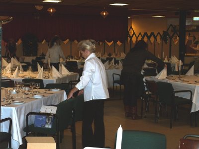 b002_regdinner2-oon07.jpg