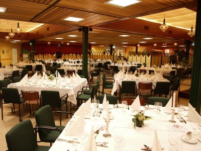 b031_regdinner2-oon07.jpg