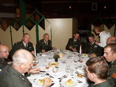 b096_regdinner2-oon07.jpg