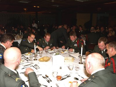 b098_regdinner2-oon07.jpg