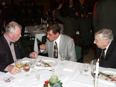 b158_regdinner2-oon07.jpg
