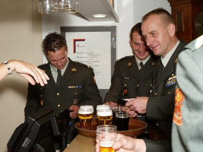 b178_regdinner2-oon07.jpg