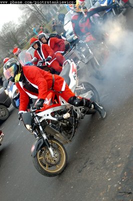 Santas on motorbikes (2009)